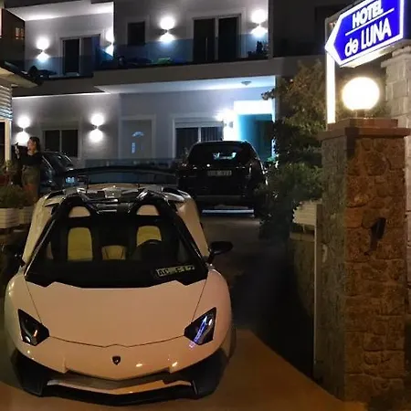 Hotel De Luna 4*