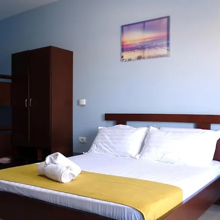 De Luna Εξαμίλιο