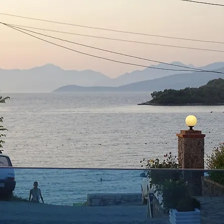 De Luna 4*