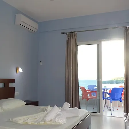 De Luna 4*